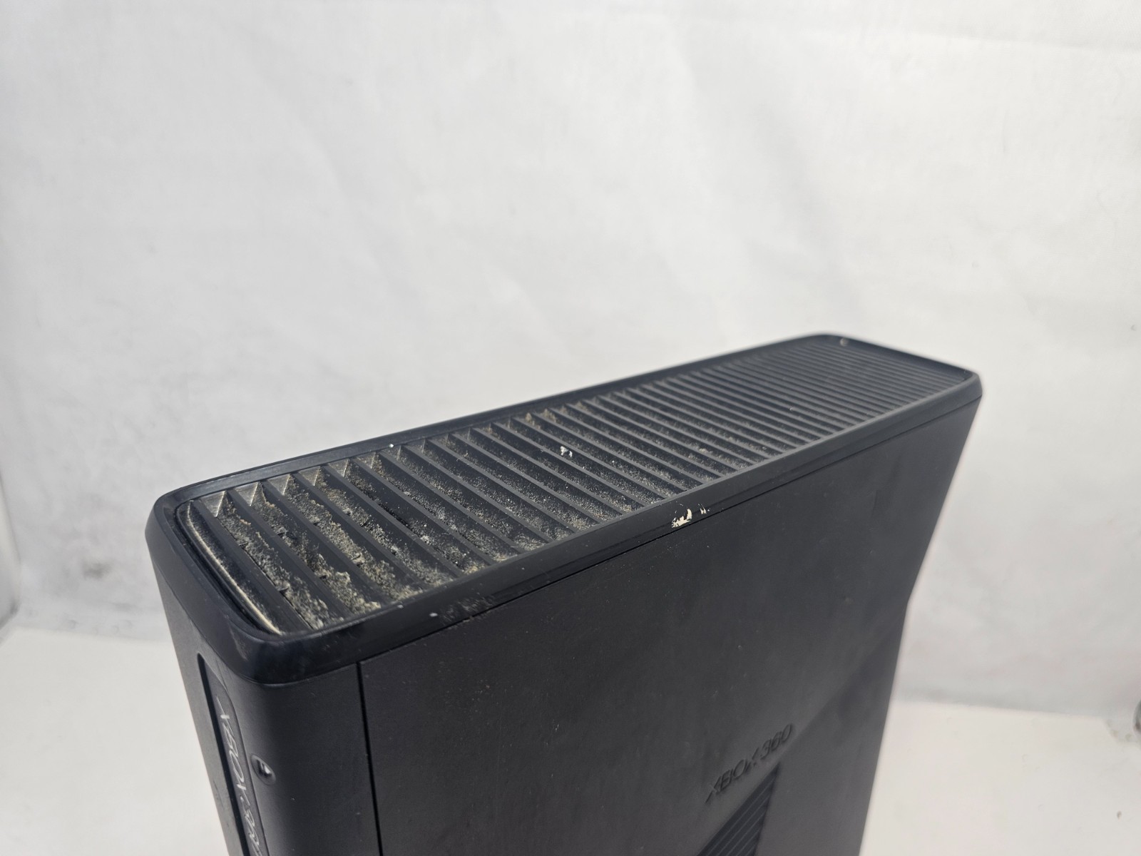 Microsoft Xbox 360 S Slim Black Console Model 1439 Matte Bundle with Controller