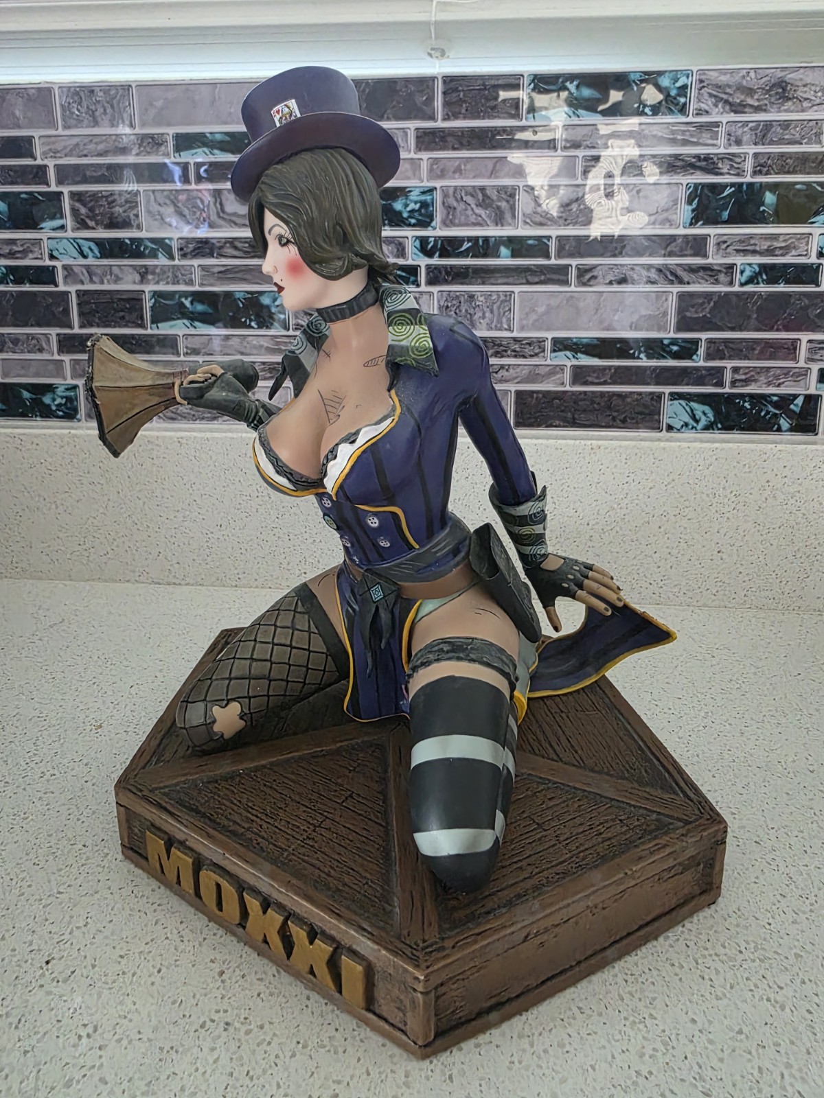 Borderlands 2 Mad Moxxi Collectible Statue #1515/5000
