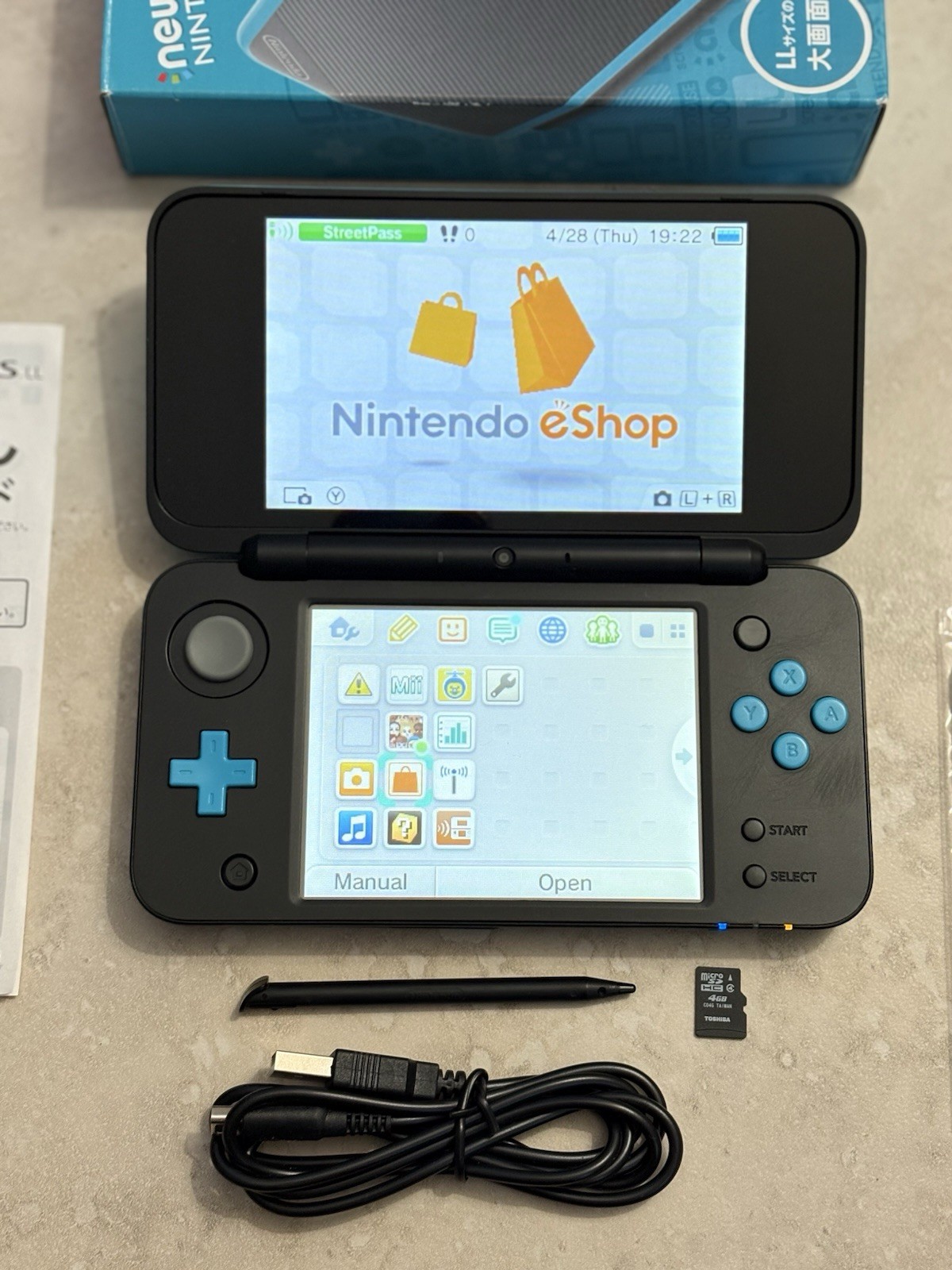 Nintendo “New” 2DS XL LL Console Black & Turquoise Complete In Box Near Mint