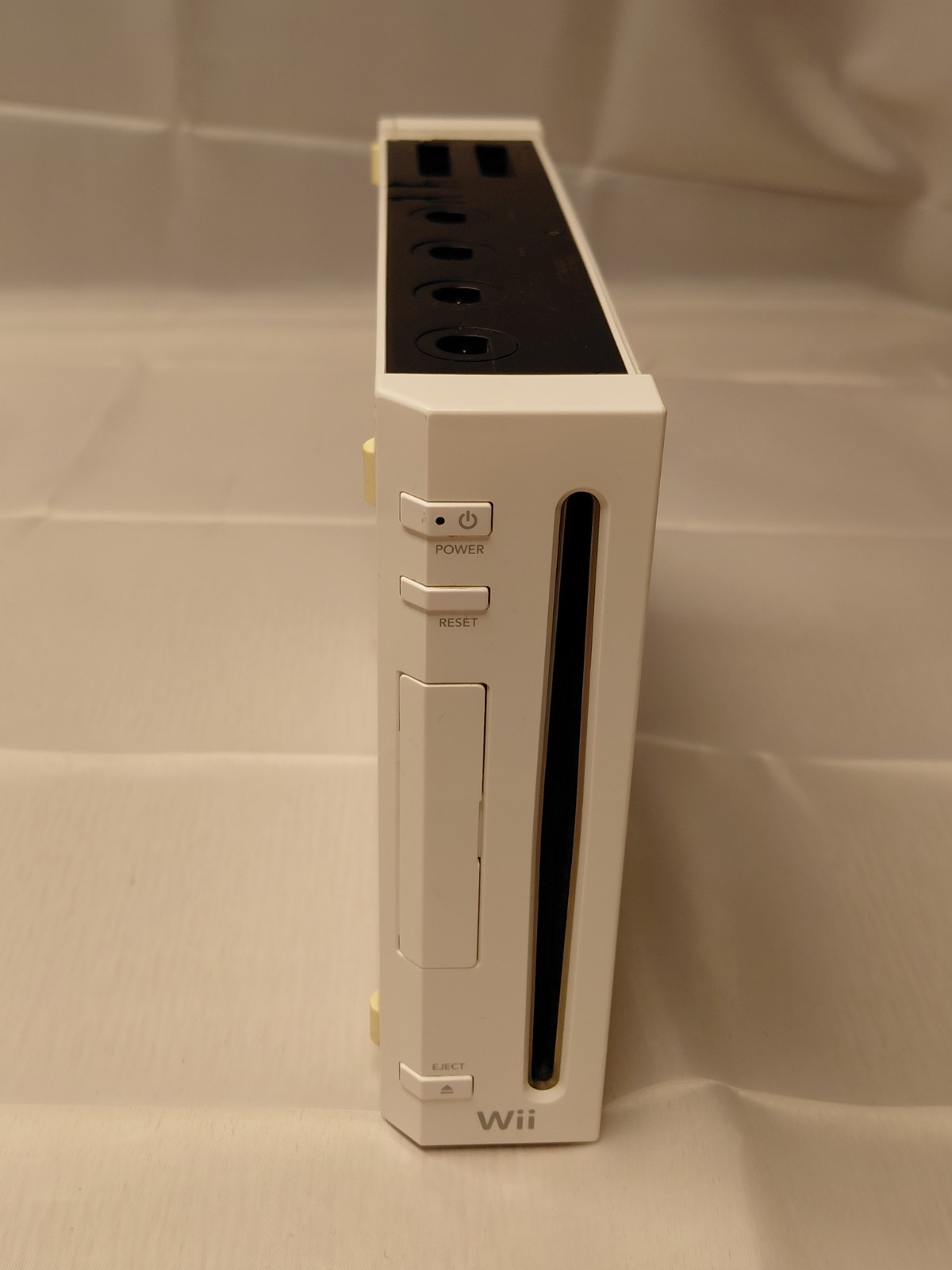 Nintendo Wii RVL-001 512 MB Home Console – White With Cables And Motion Sensor