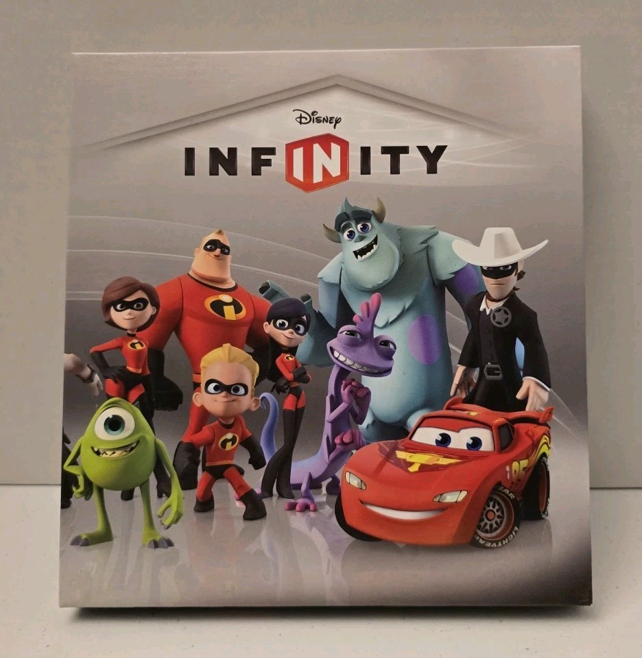 Disney Infinity Power Disc album with 11 Discs