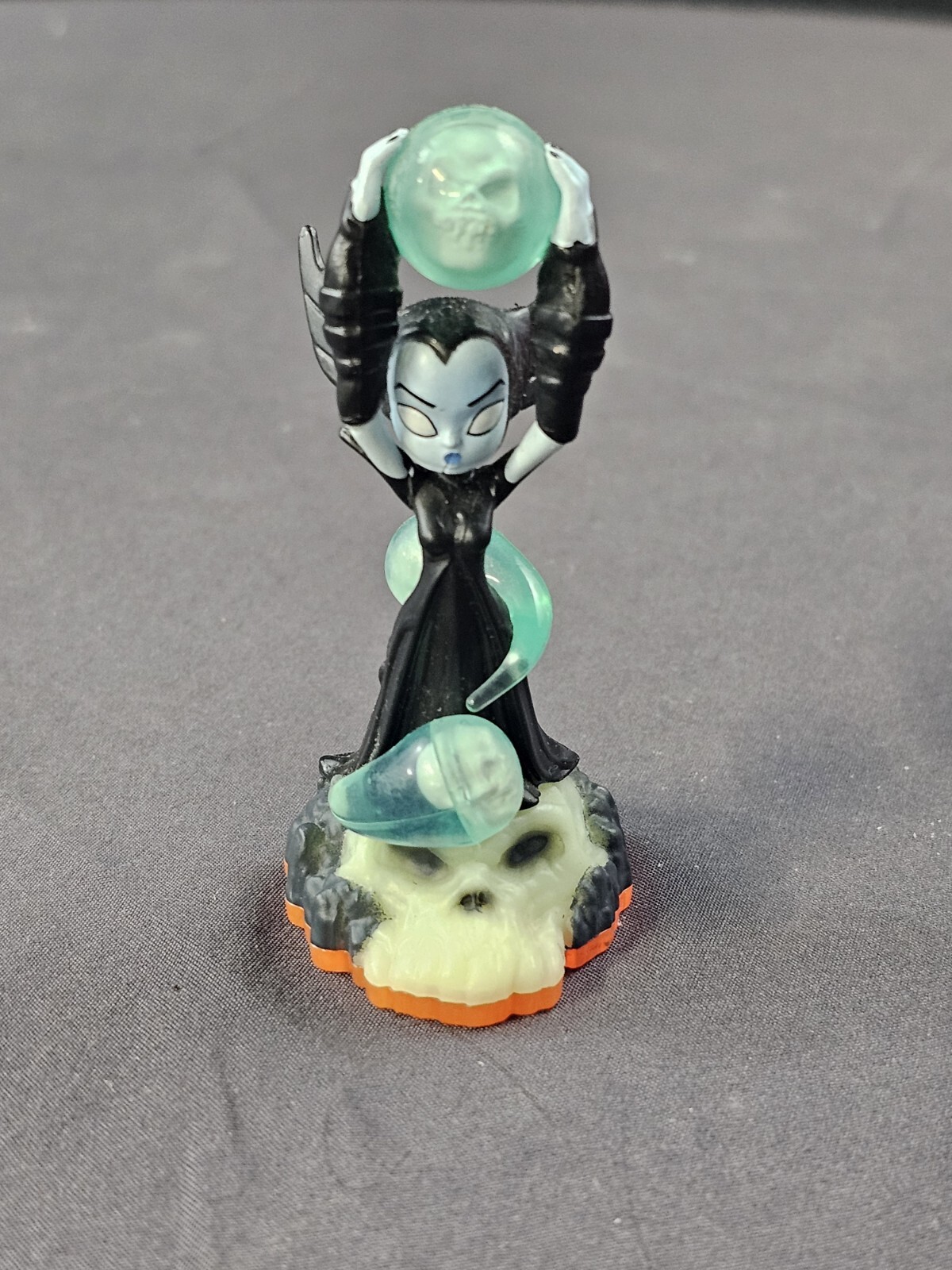 Skylanders Giants – Series 2 – Hex – Figure – Activision – Untested