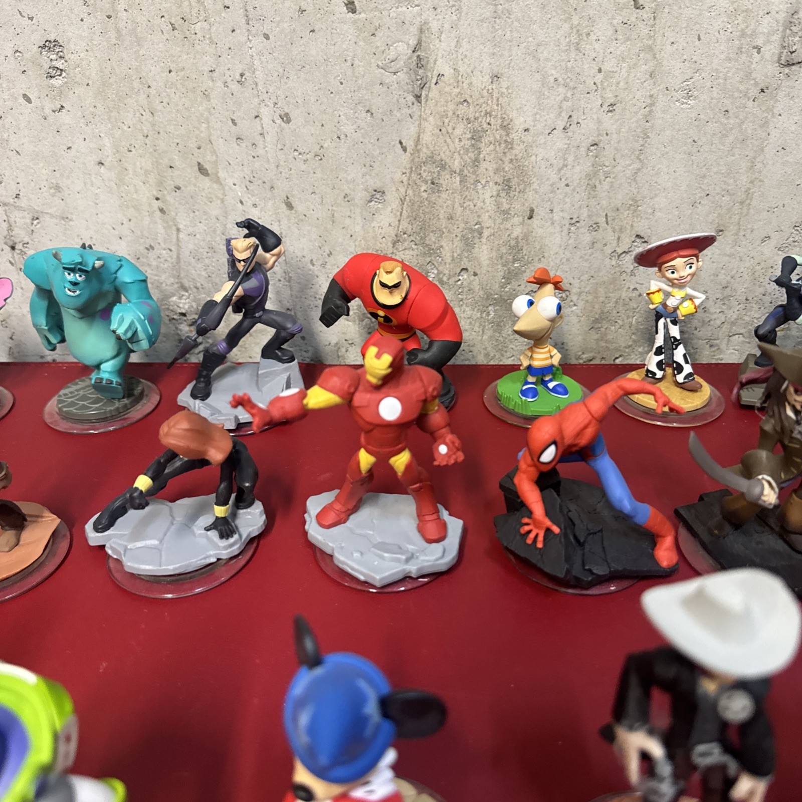 Disney Infinity Character Figure Pack Lot of 47 Figures Portals and Accessorie H