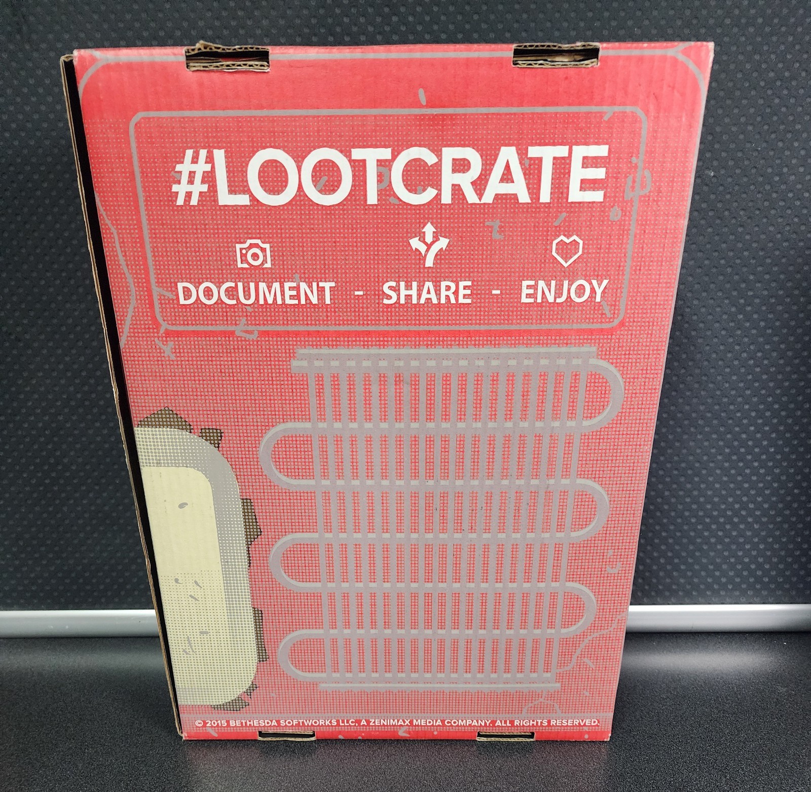 Loot Crate Limited Edition Fallout 4 Box Set Vault 111 Apparel Collectibles 2015