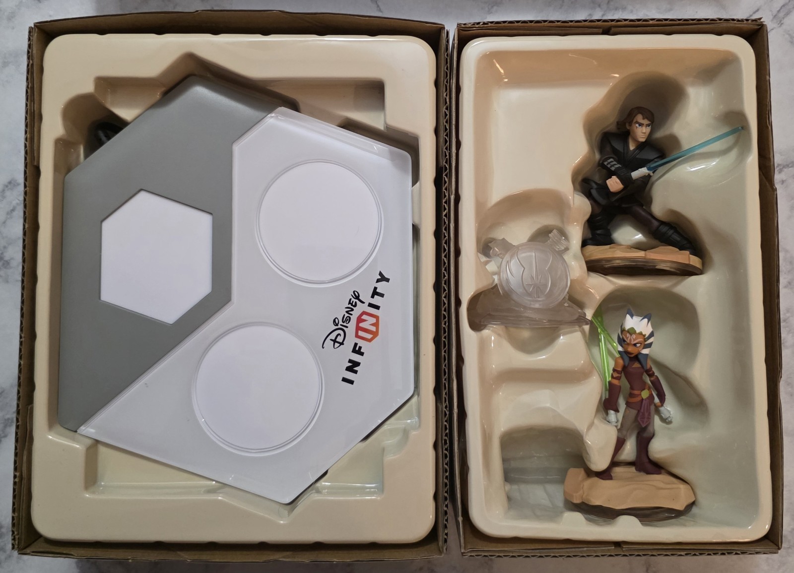 Disney Infinity Star Wars 3.0 Edition w/ Figures Bundle (Nintendo Wii U, 2015)