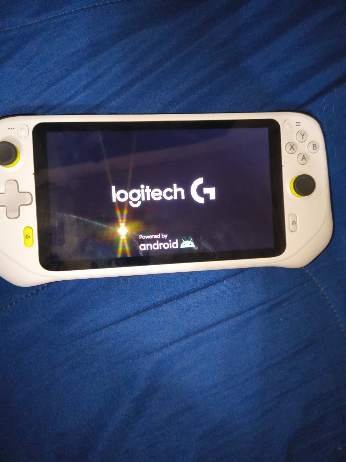 Logitech G CLOUD 64GB Handheld Console – White