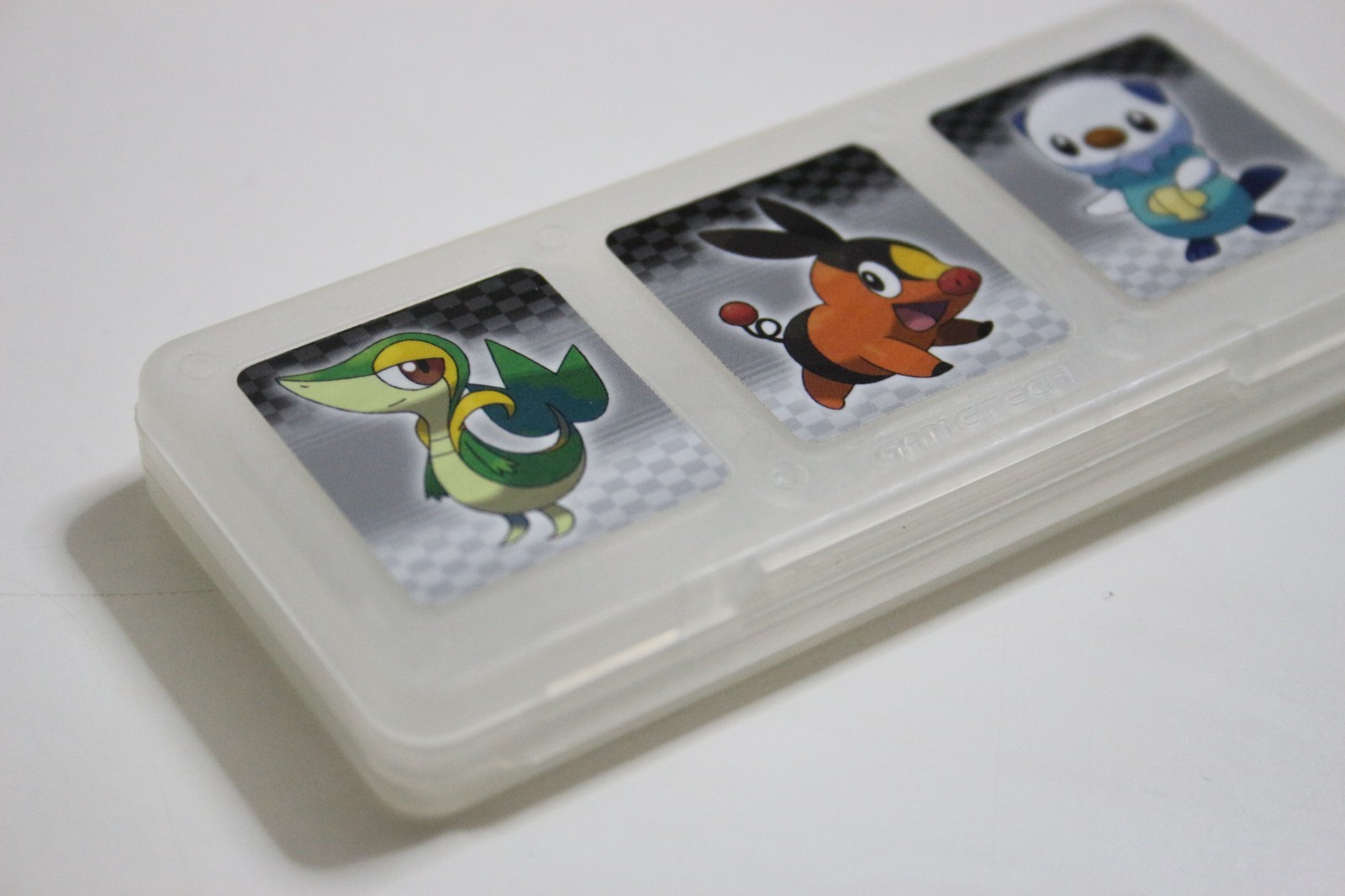 Pokemon Black and White Game Cartridge Case for Nintendo DS Reshiram | Zekrom