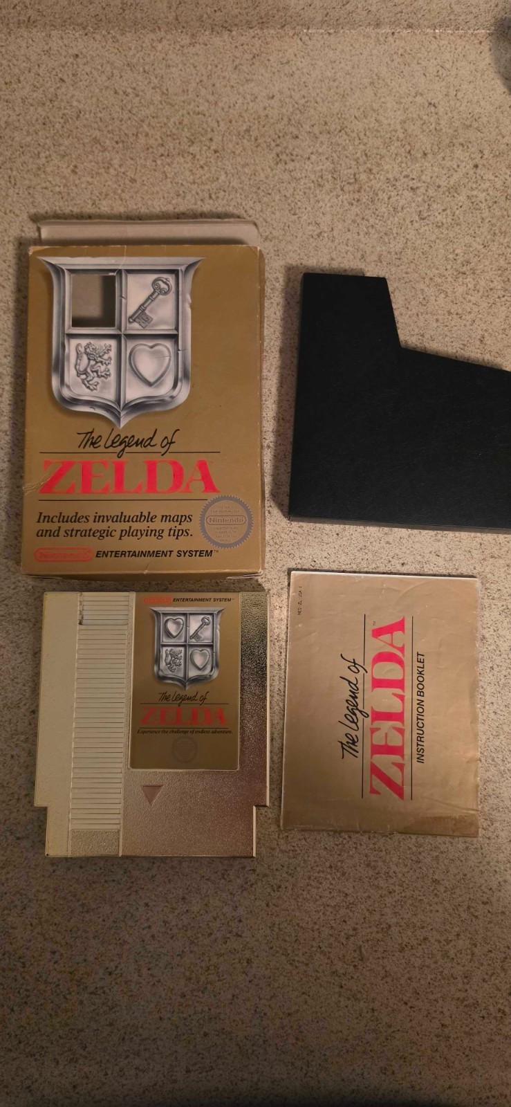 Legend of Zelda NES 5 Screw Gold Cartridge Box Manual Styrofoam Nintendo