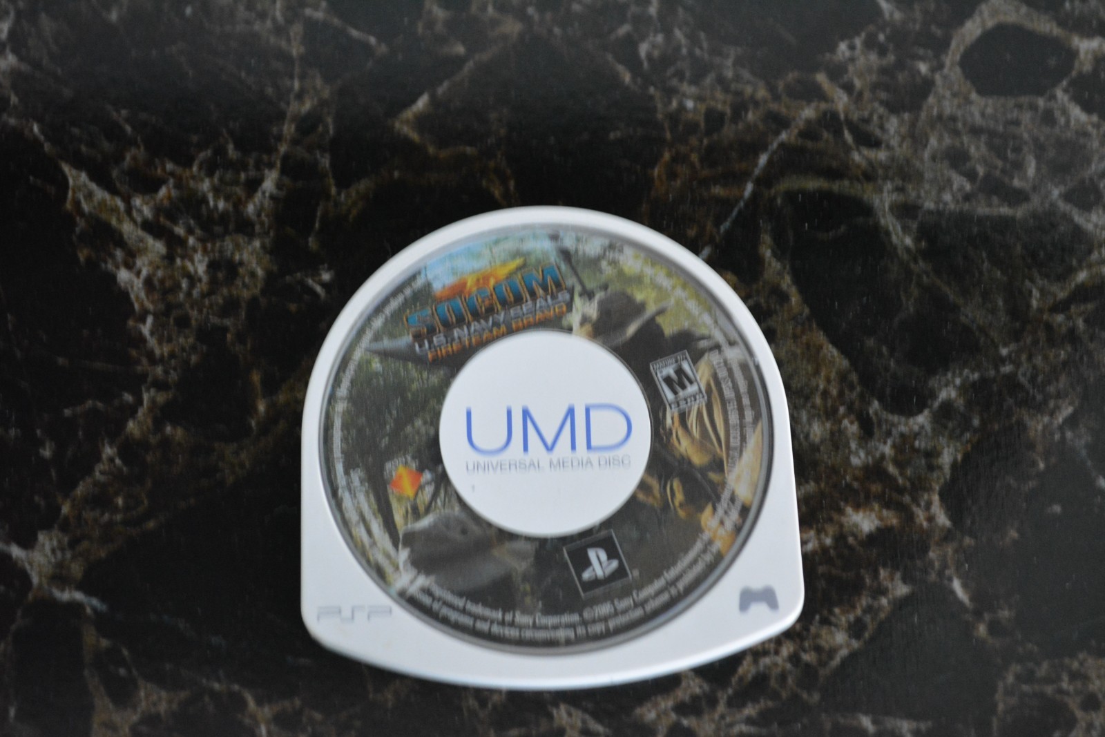 SOCOM: U.S. Navy SEALs — Fireteam Bravo 2 (Sony PSP, 2006) disk only
