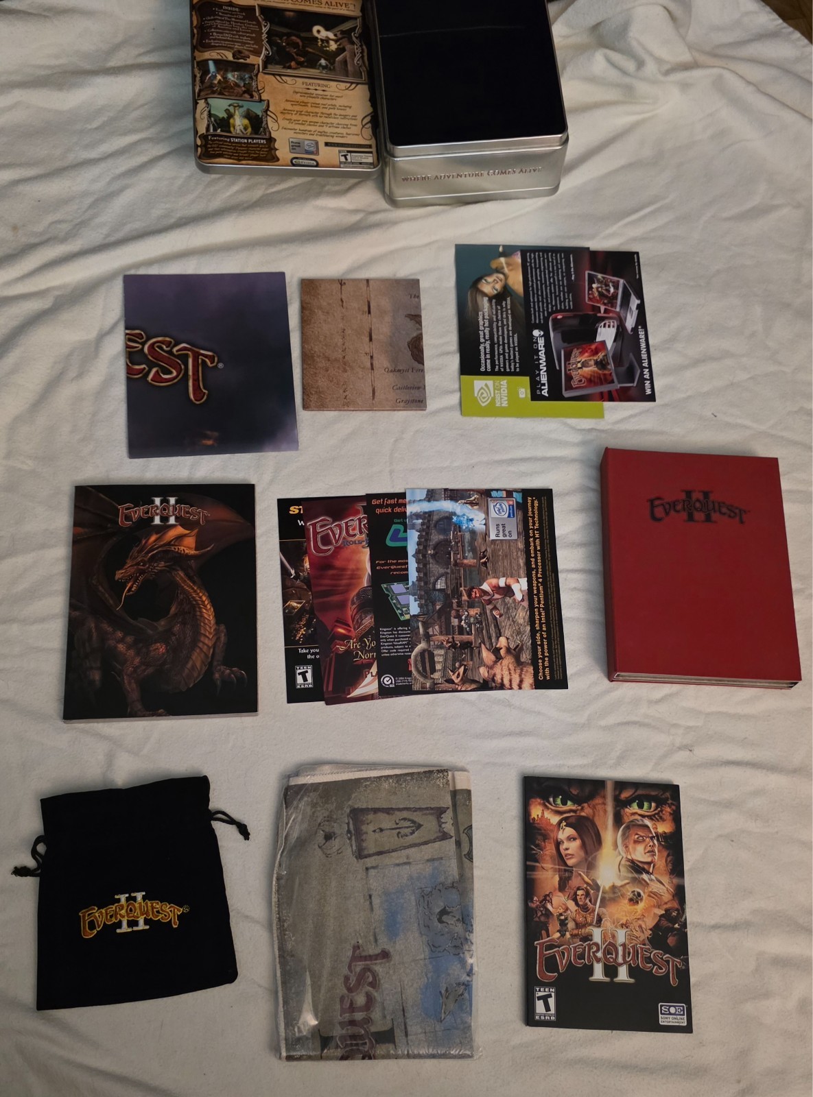 EverQuest II 2 Collectors Edition PC Game Complete Tin w Cloth Map Books READ!