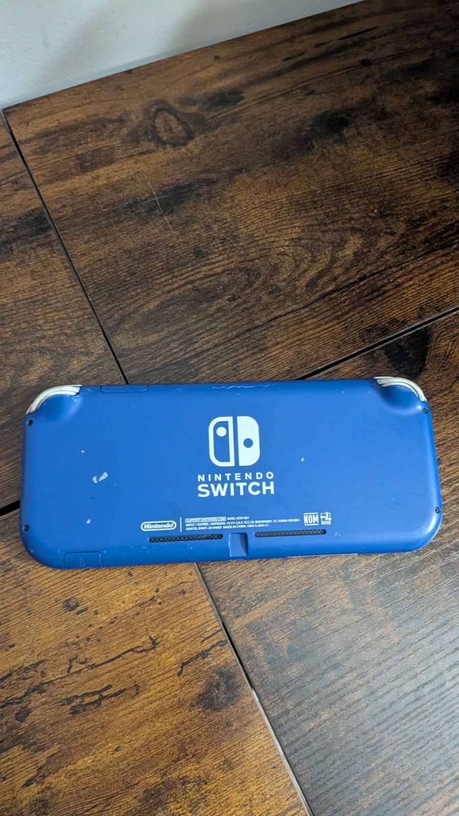 Nintendo Switch Lite Console – 32GB – Blue Indigo ONE THUMB STICK MISSING. works