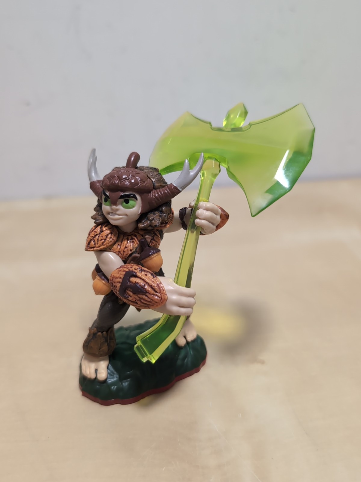 Skylanders Trap Team BUSHWHACK Master Trapper Figure with Weapon 2014 Activision
