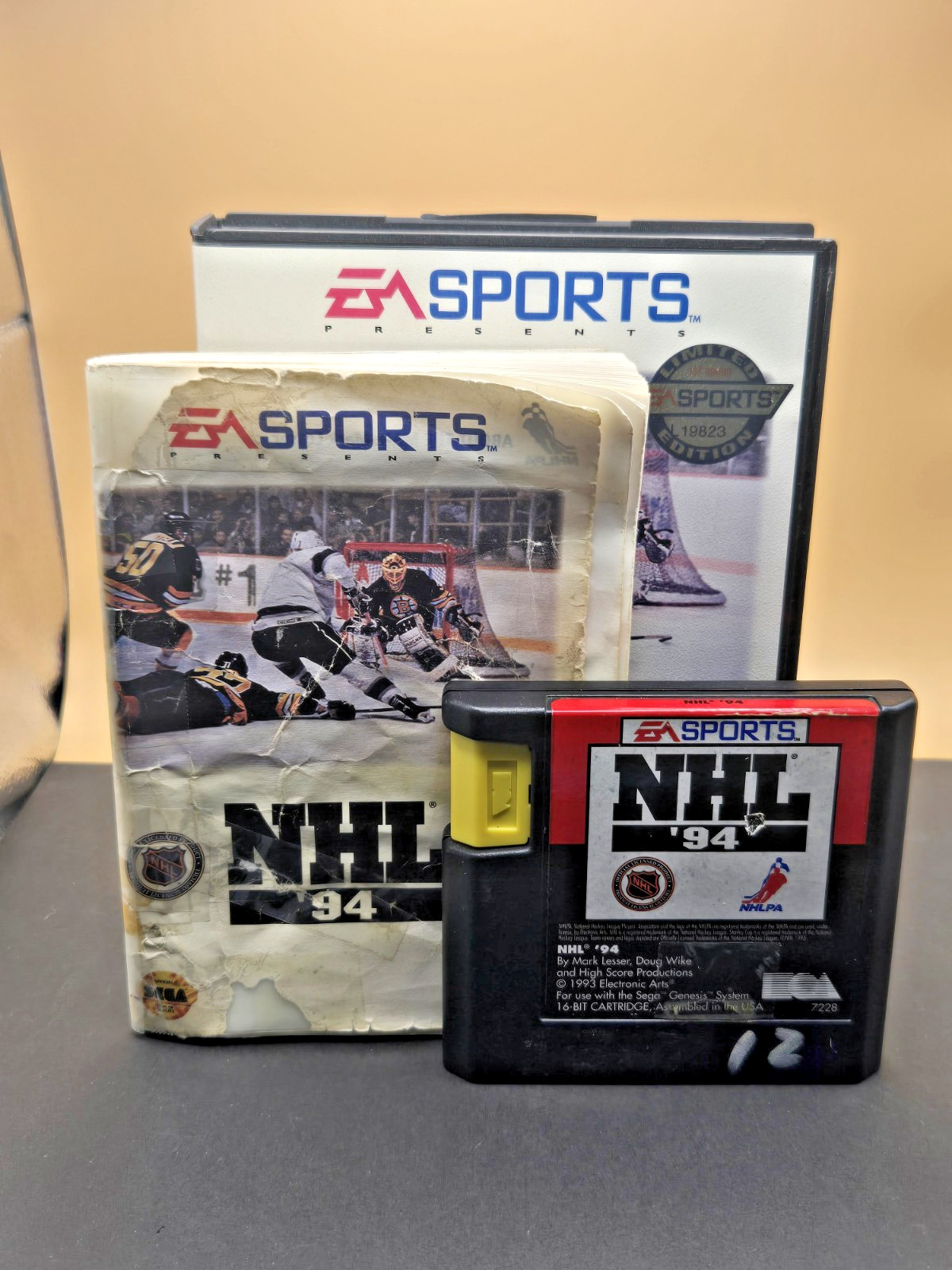 NHL ’94 (Sega Genesis, 1993) COMPLETE!! Former Rental. See Description.
