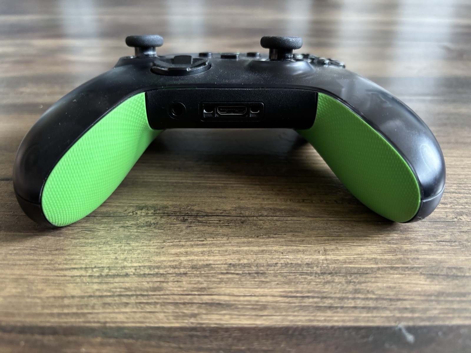 Microsoft Xbox Wireless Controller 20th Anniversary Special Edition Series X S
