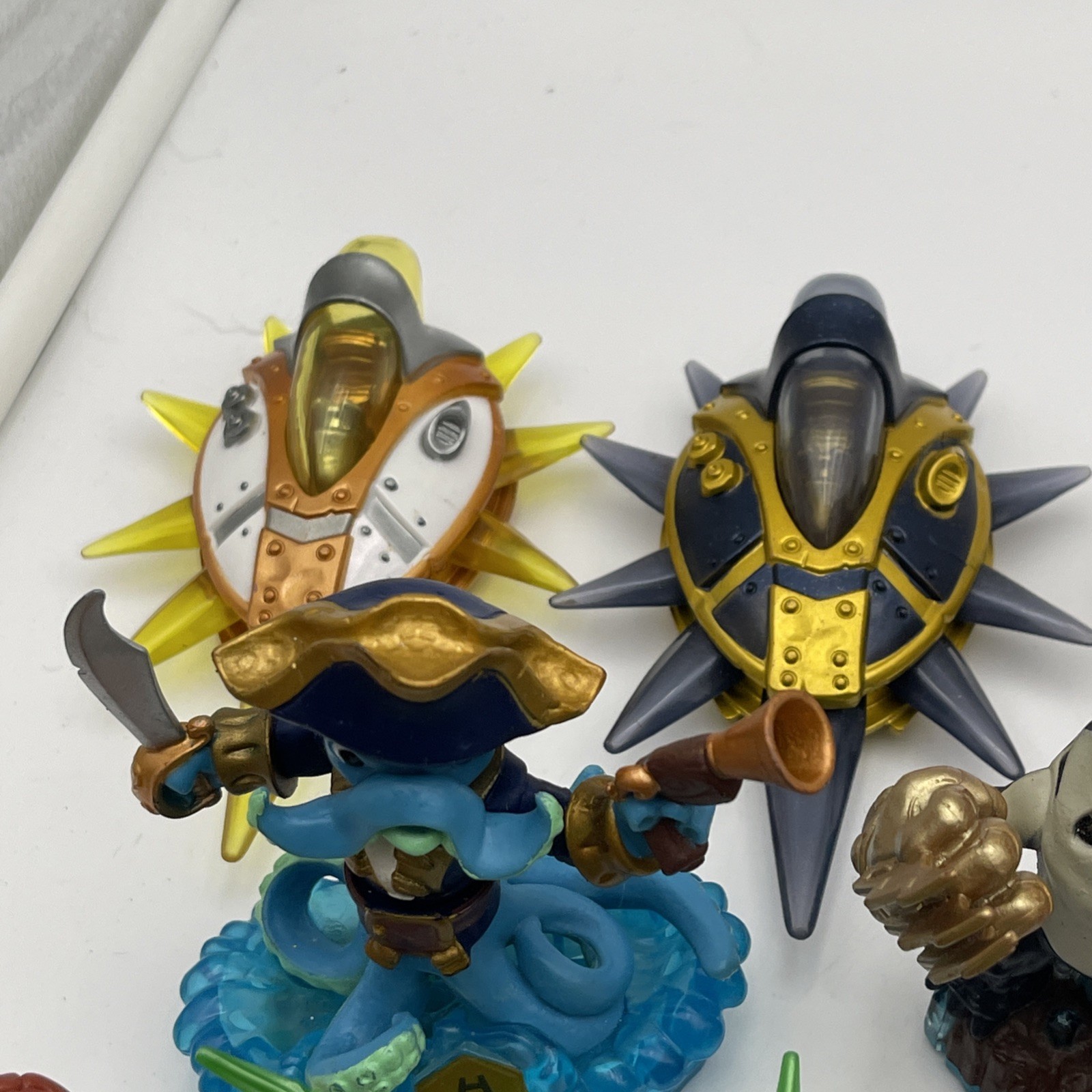 Skylanders Mixed Lot of 45 Figures Spyro, Giants, Vehicles, Some Damaged