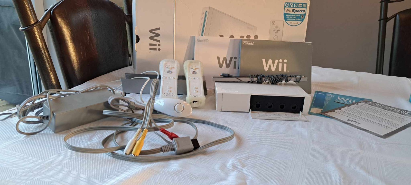 20% OFF – White Nintendo Wii Console Wii Sports- CIB Game + 2 Remotes