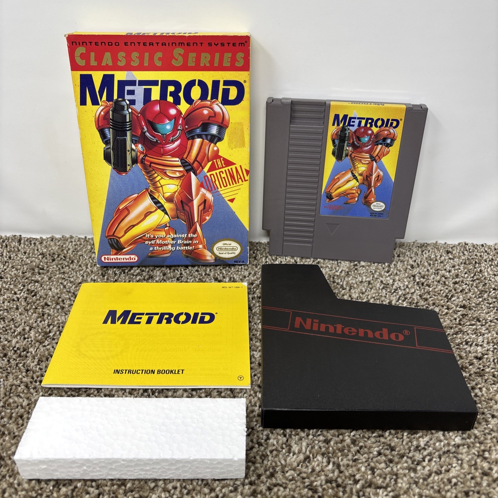 Metroid Classic Series Nintendo NES CIB Complete Box Manual NES-MT-USA-1 Japan
