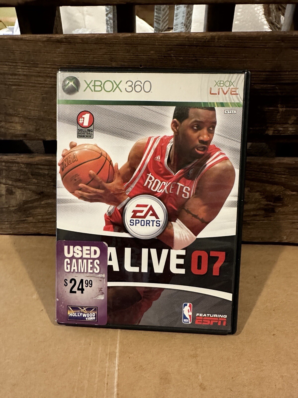 Lot of 8 Xbox 360 Games NBA Live 07, MLB 2K09, NHL 10, Madden 12, Fifa 09