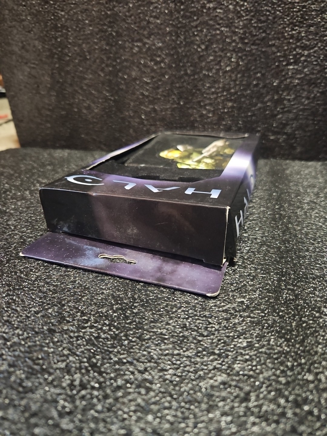 Bioworld Halo 3 Master Chief Bifold Wallet & Dog Tags Set Halo Series 2010