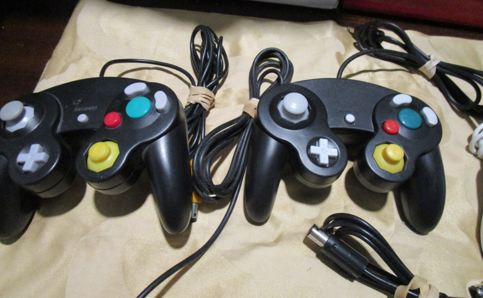 LOT 6 Unbranded Handheld Nintendo Gamecube Controllers White Black Silver Orange