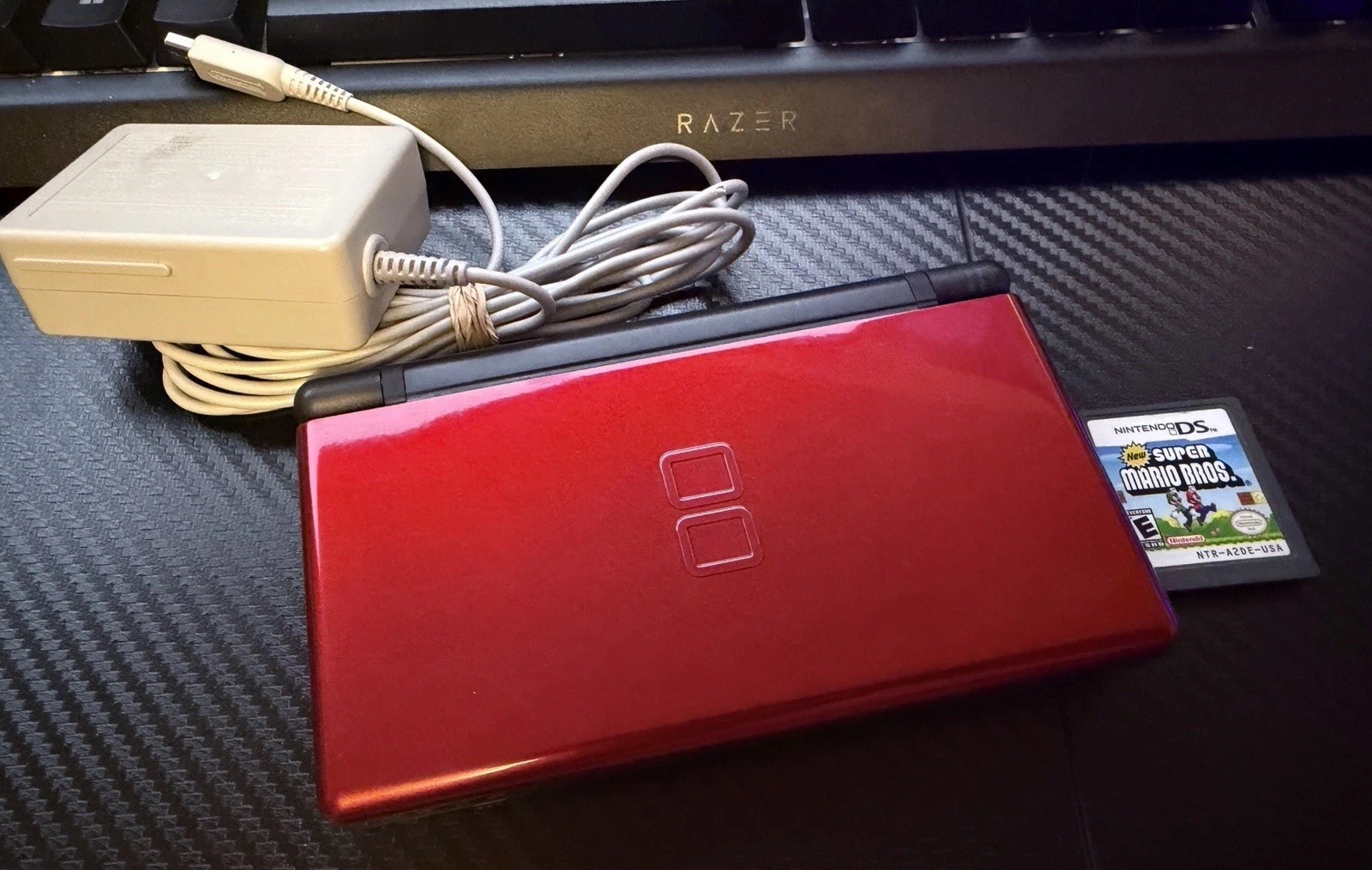 MINT Nintendo DS Lite Handheld Red – W/ New Super Mario Bros – FULLY TESTED