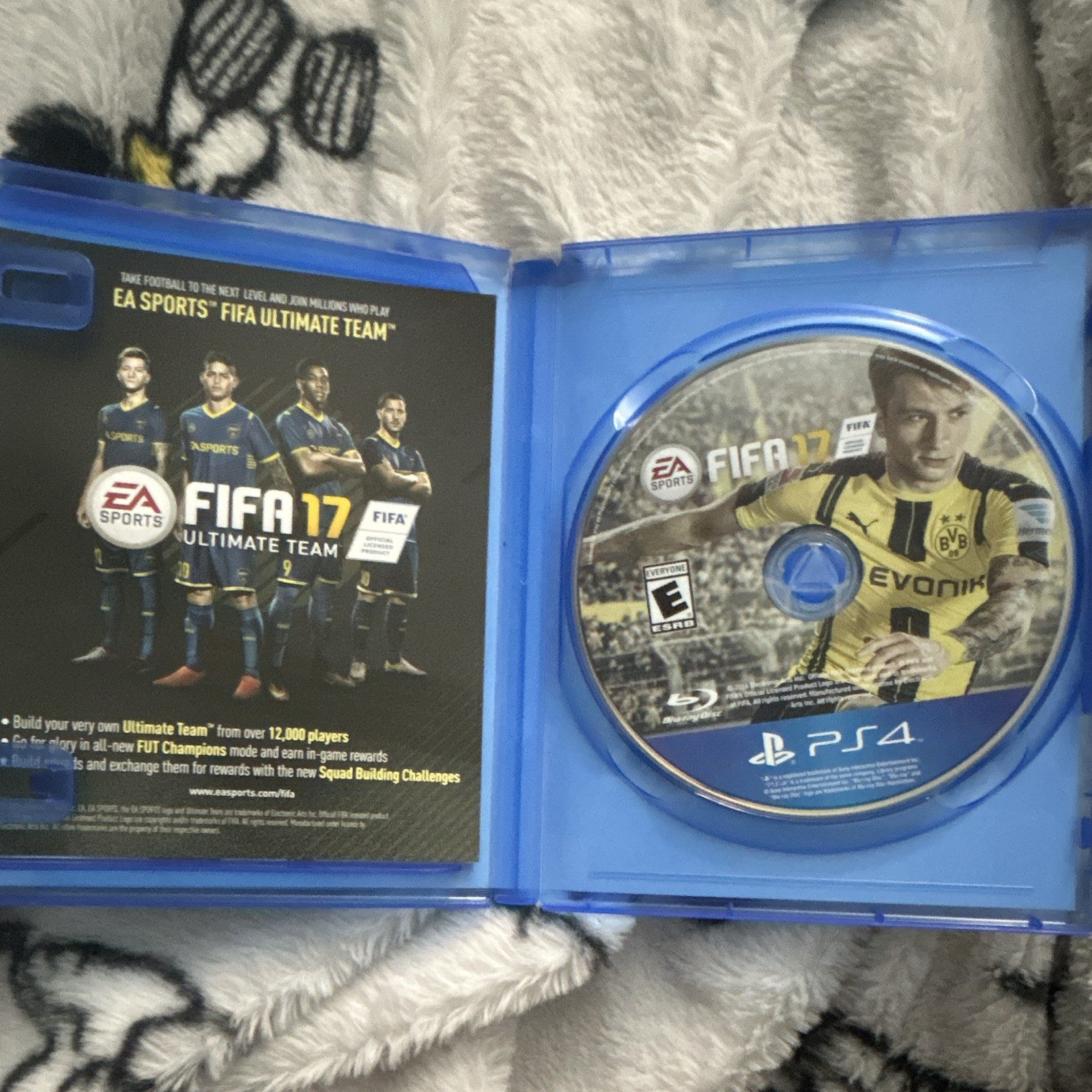 EA SPORTS FIFA 17 PS4 E Game Manual Included Case & Disc