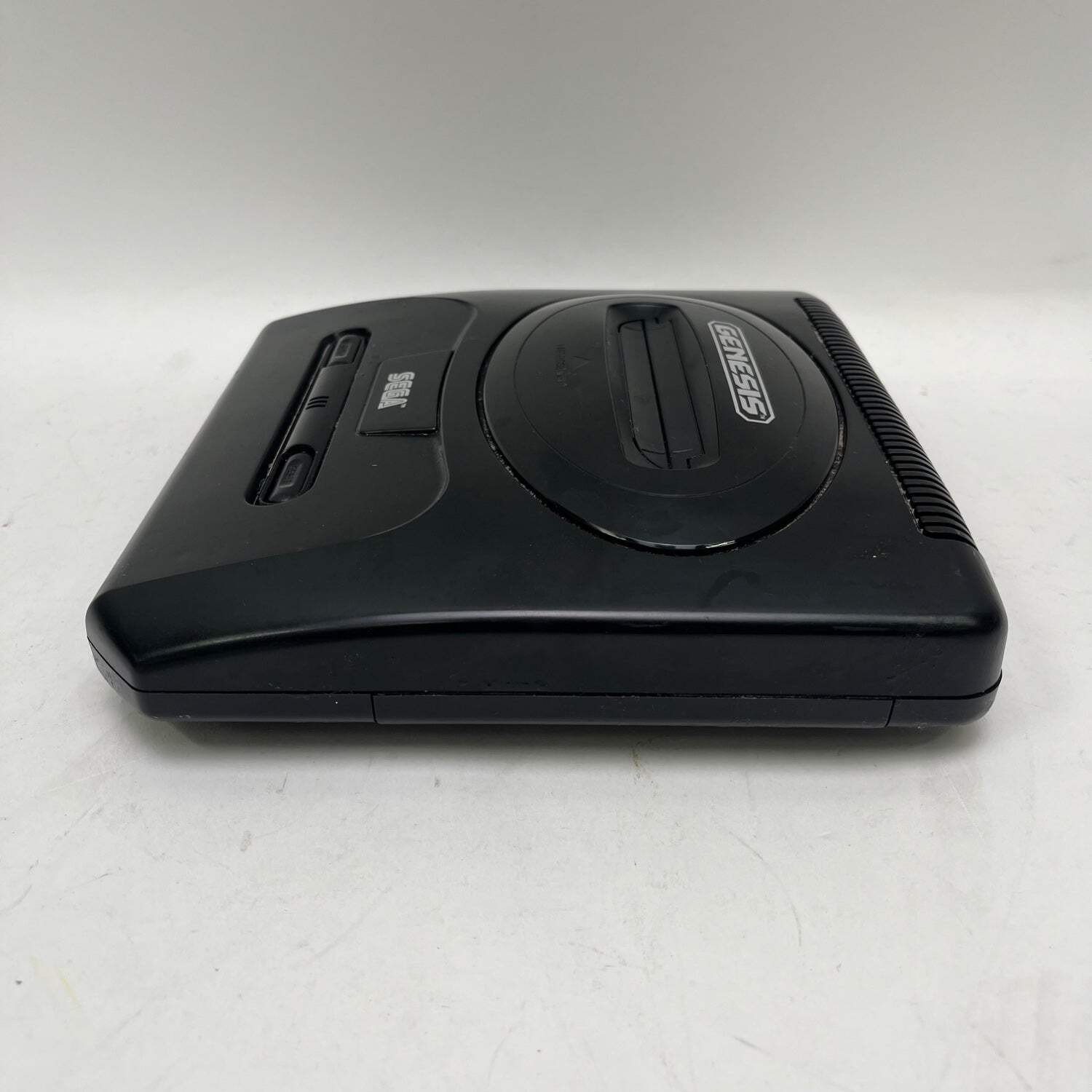 Broken Sega Genesis Console Gaming System Only MK-1631 No Video