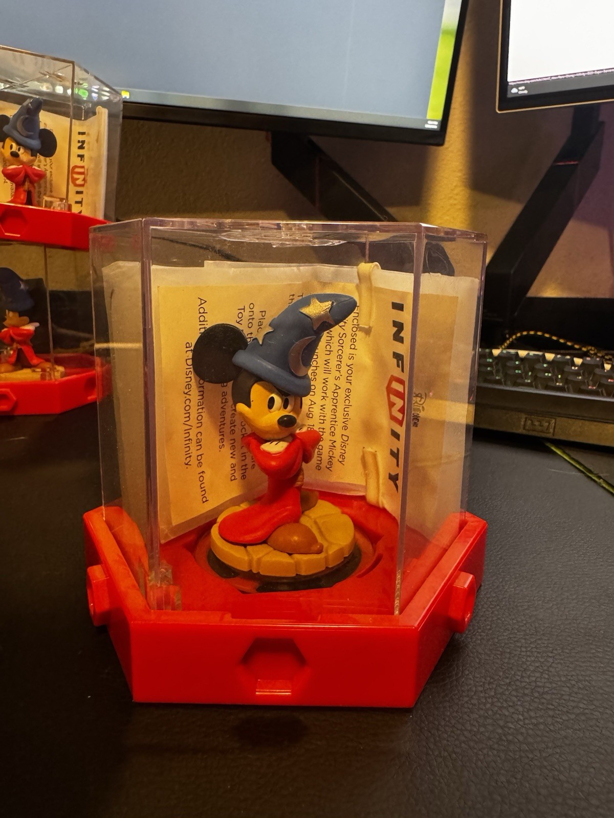 Disney Infinity Sorcerer’s Apprentice Mickey Exclusive 2013 d23 expo 1-5000