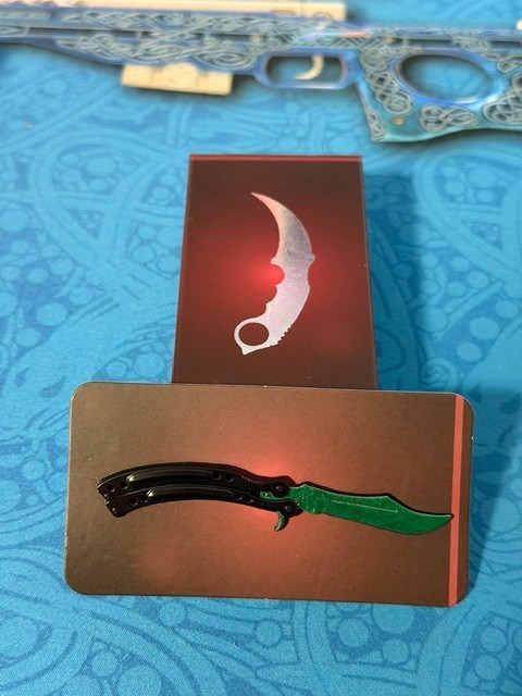 Set of all 12 Knife Pins Counter-Strike 2 Perfect World China – Valve Licensed