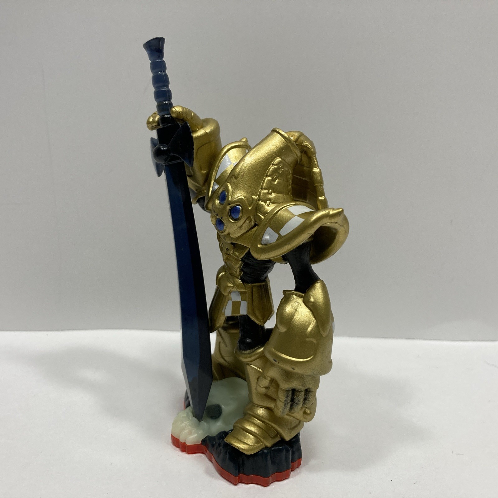Skylanders Trap Team Trap Master Nitro Krypt King Figure