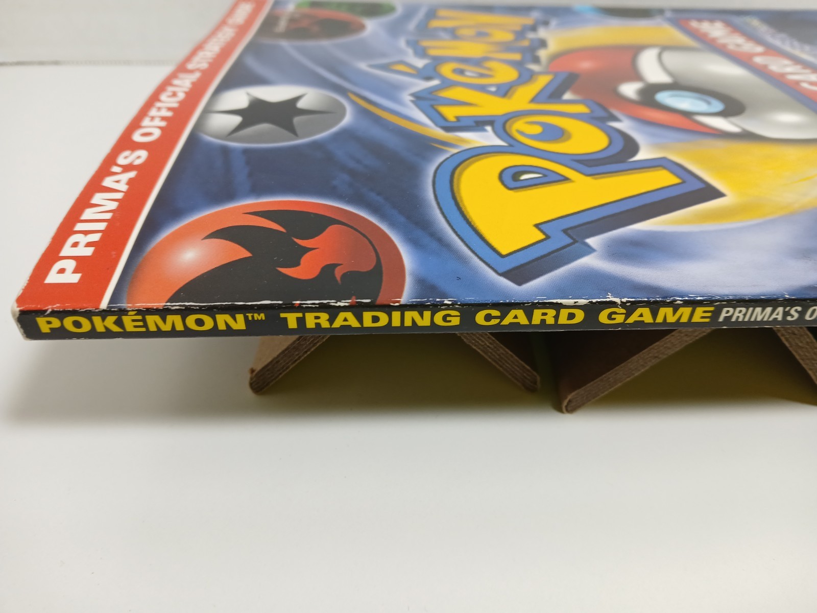 Prima’s Official Stategy Guide ” Trading Card Game ” for GameBoy Color
