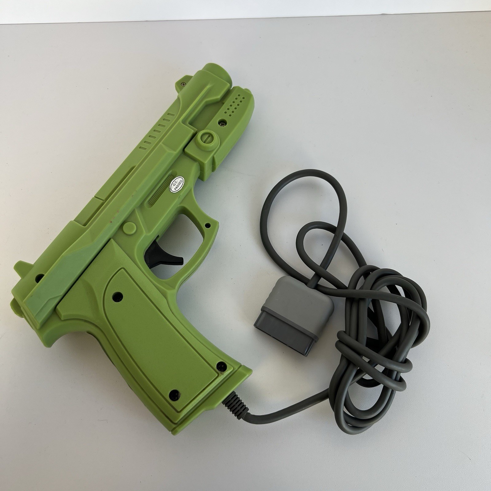 Nuby Peacemaker Light Gun Controller for Sony PlayStation 1 PS1 Green