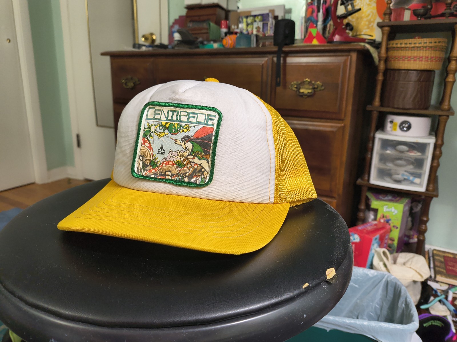 VINTAGE Centipede Atari, 1982 Yellow and White Trucker Hat Stranger Things Style