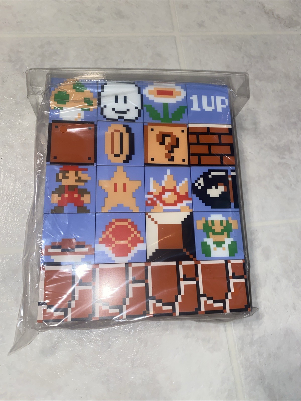 PALA DONE Super Mario Bros Build a Level Light 16 light blocks included 21 icons