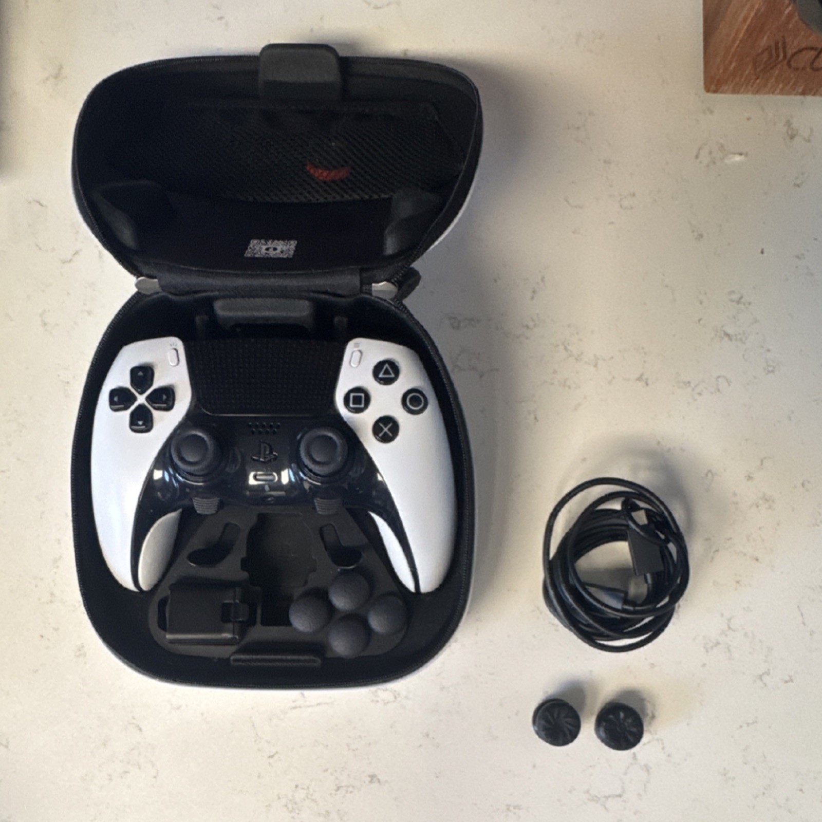 Sony DualSense Edge PS5 Controller White/Black w/ Case, USB Cable, Grips