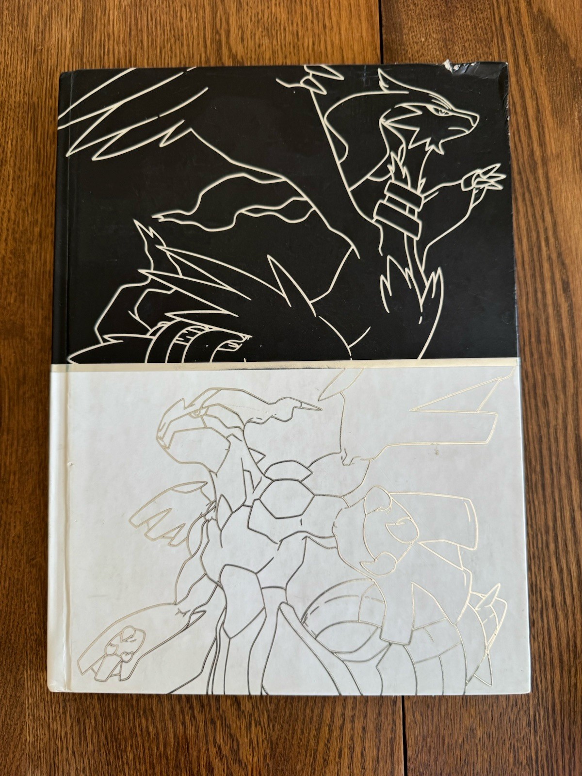 Pokémon Black 2 & White 2 Collector’s Edition Strategy Guide – Hardcover