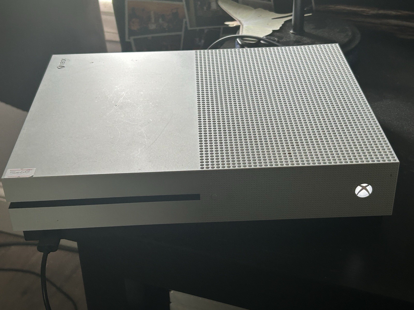 Microsoft Xbox One S 500GB 4K UHD Blu-Ray Compatible Home Console White