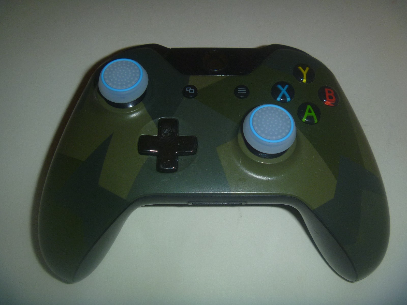 Official OEM Microsoft Xbox One Wireless Controller Armed Forces + New Grip 1537