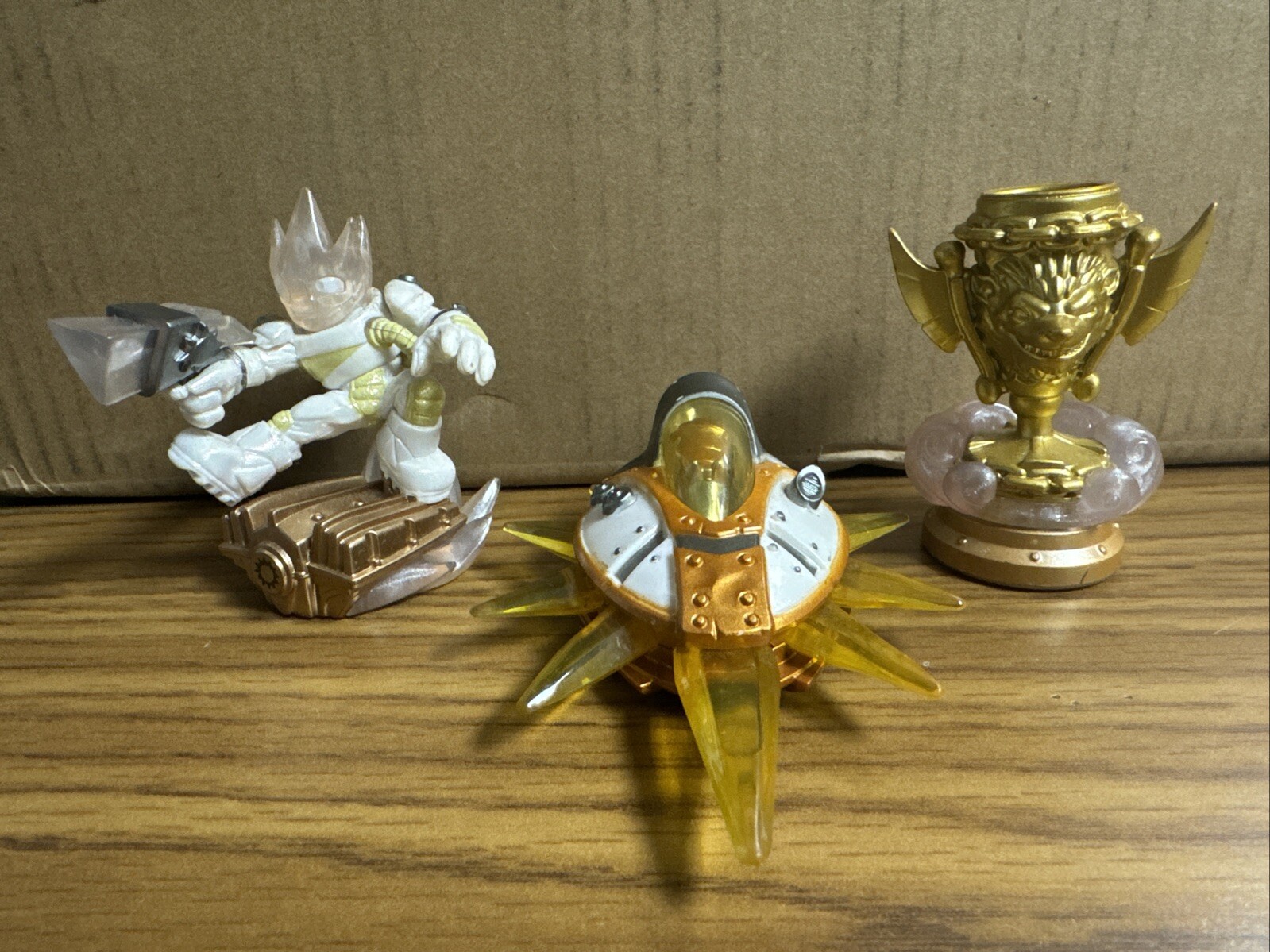 Skylanders Superchargers Sky Racing Action Pack Astroblast Sun Runner Trophy Lot