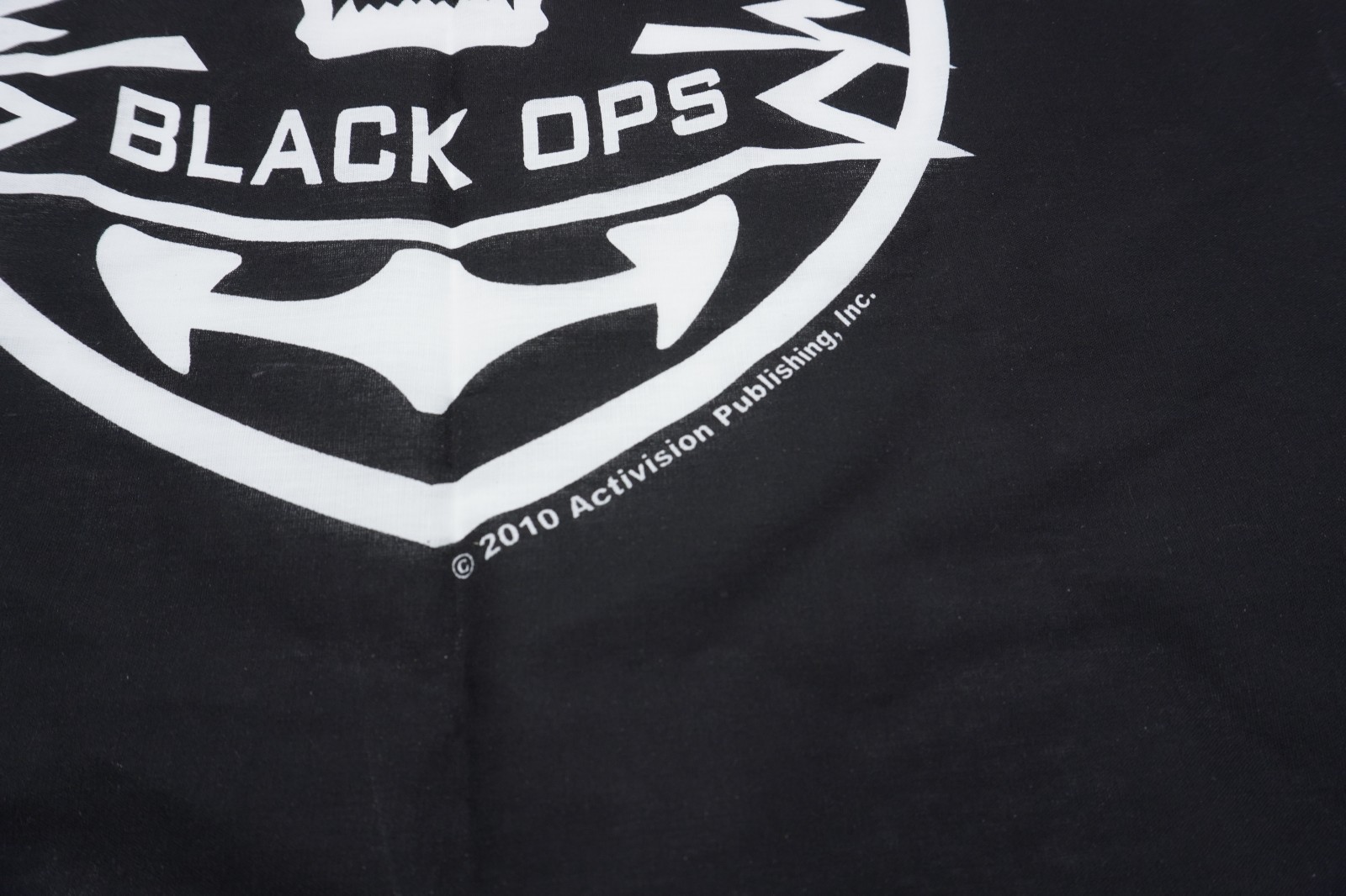 RARE PROMOTIONAL Activision Black Ops Skull Flag Call of Duty: Black Ops 2010