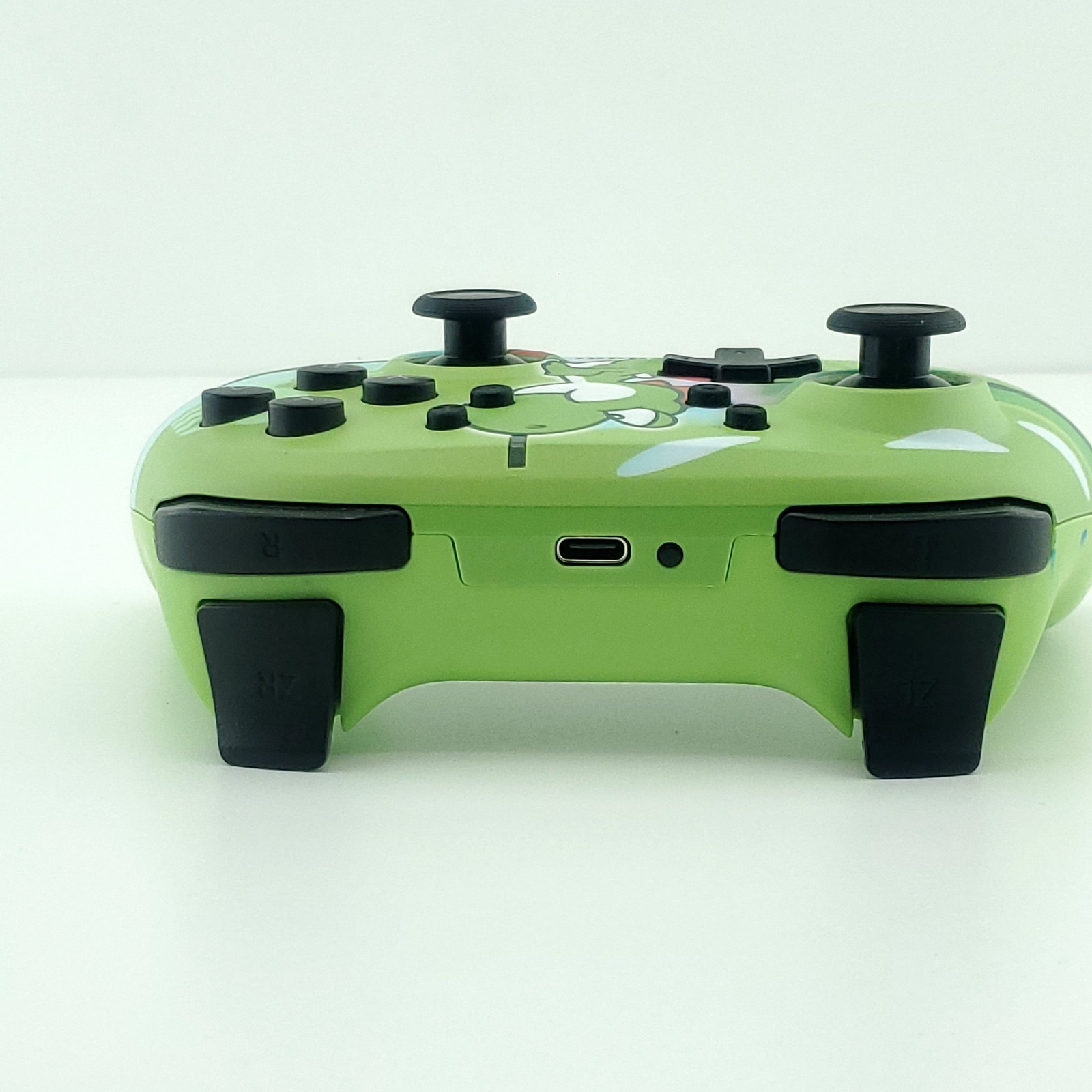 Hori NSW-361 Wireless HORIPAD Yoshi Controller For Nintendo Switch 2 OLED