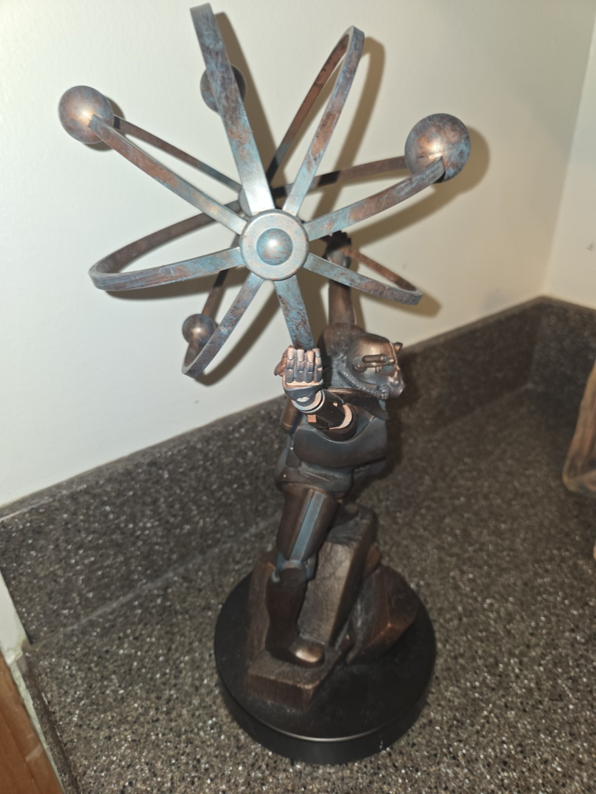 Fallout Atomic Atlas Statue By Chronicle Collectibles / Thinkgeek – No Box