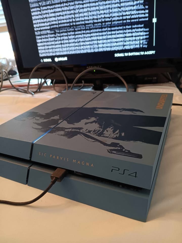 Sony PlayStation 4 PS4 500GB Uncharted Edition Console Gaming System CUH-1215A