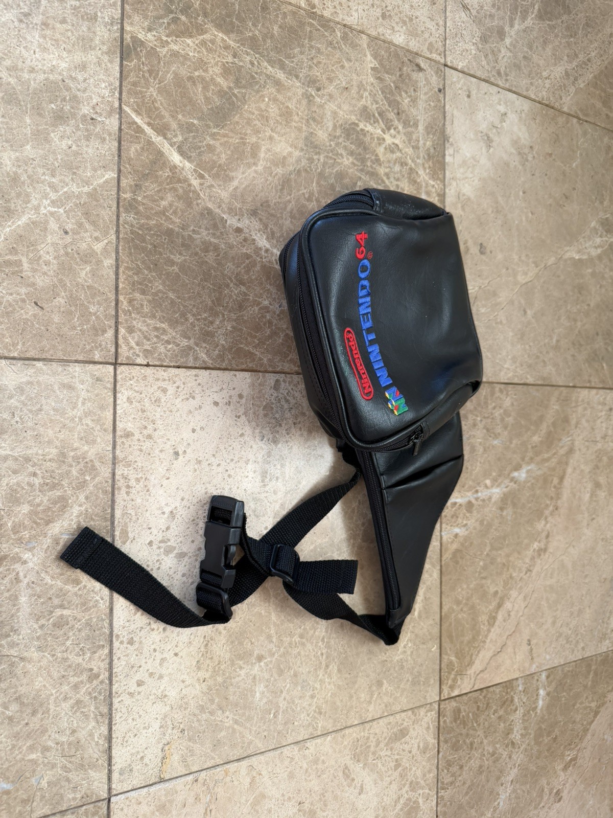 Official Nintendo 64 N64 Vintage 1997 Controller Travel Bag Case Fanny Pack RARE