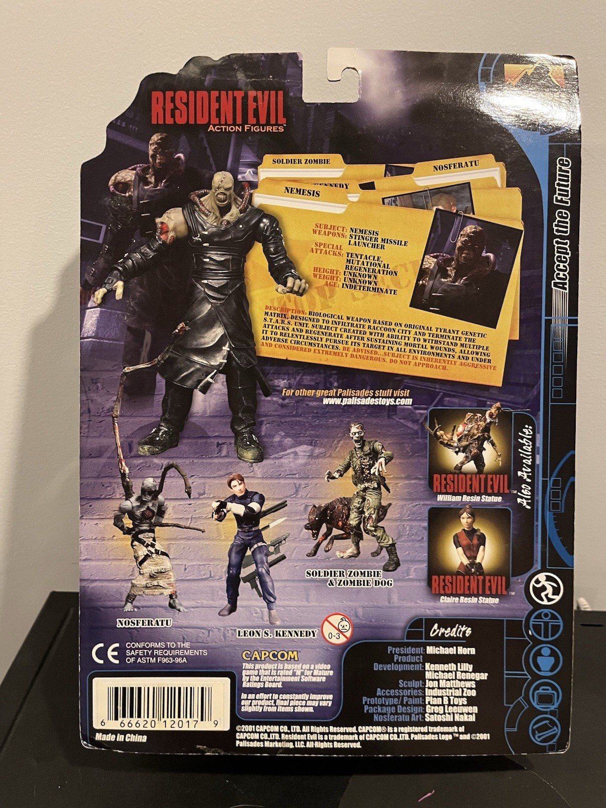 Sealed – Resident Evil Nemesis Action Figure Palisades EB Exclusive Variant2001