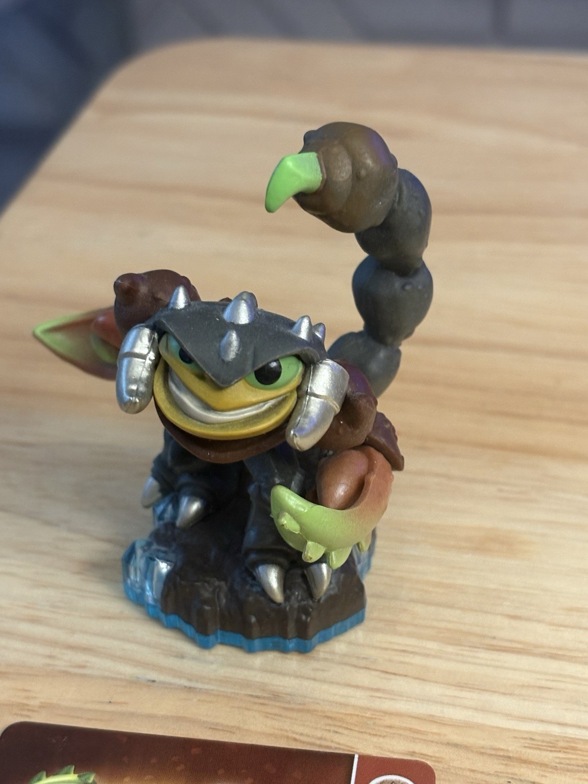 Skylanders Swap Force Scorp Figure & Card