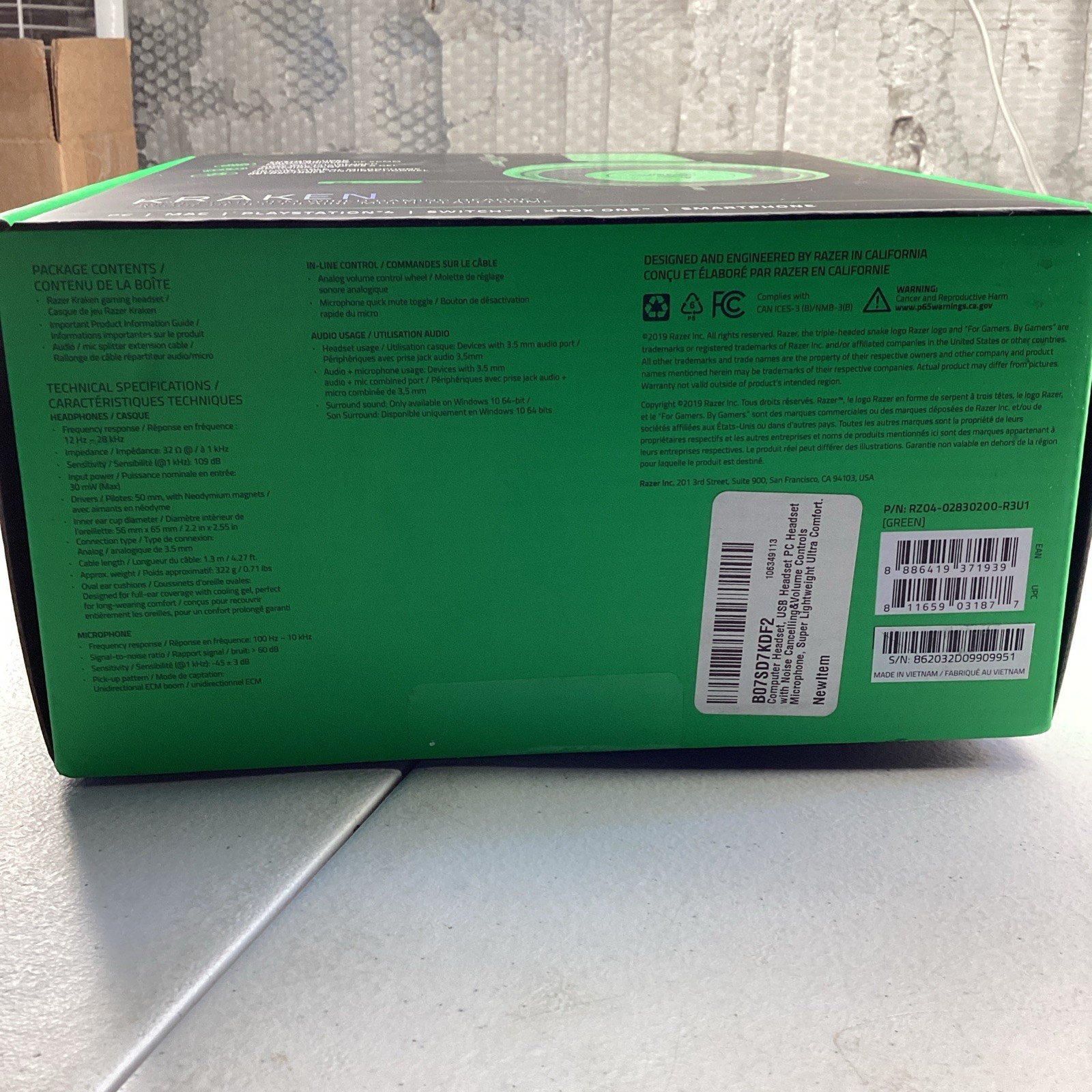 Razer Kraken Multi-Platform Wired Gaming Headset- PC/MAC/XBOX/Switch/Playstation