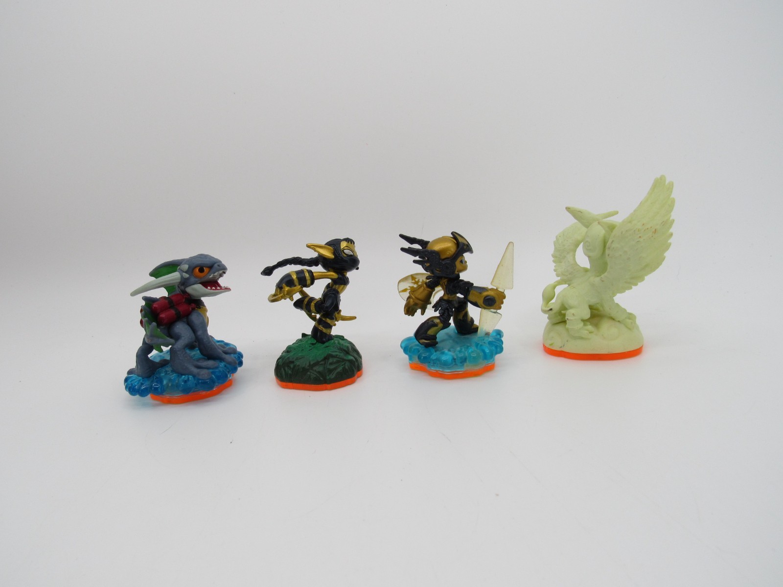4 Skylanders Air 2X Water Life Legendary Light Core Chill Legendary Stealth Elf