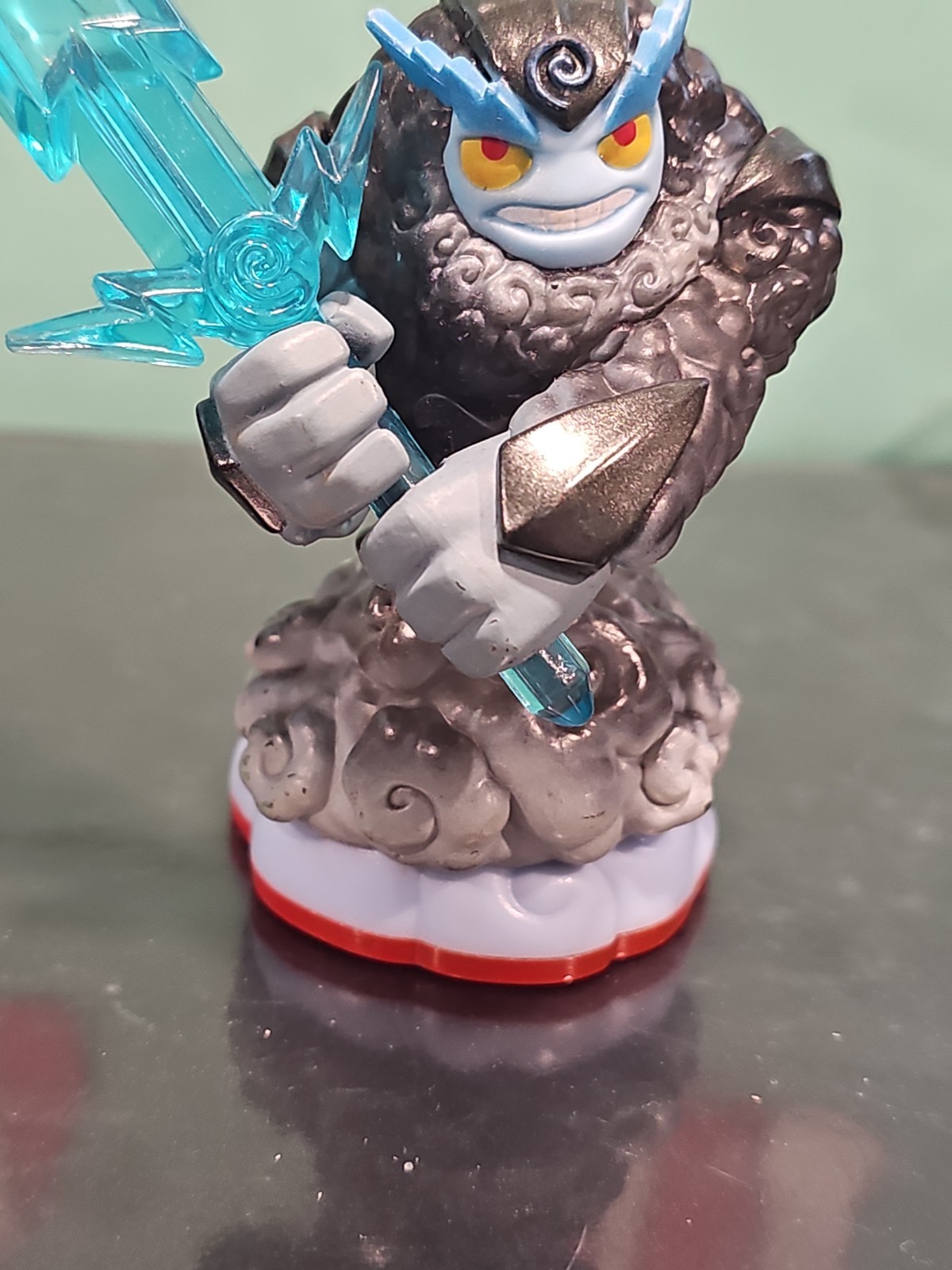 Skylanders Trap Team THUNDERBOLT Model No. 87171888