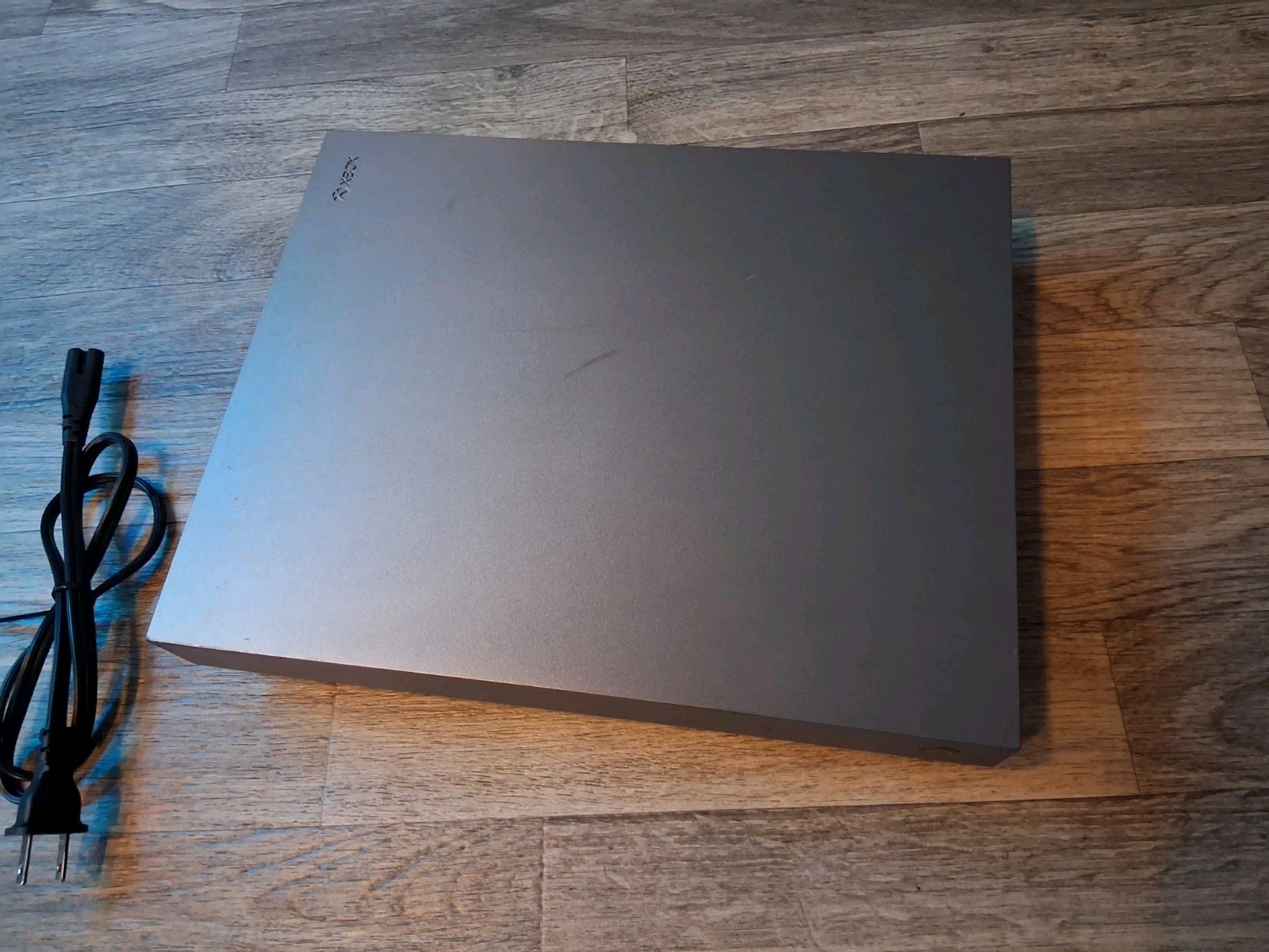 Xbox One X 1TB Gold Rush Special Edition Battlefield V Console Tested